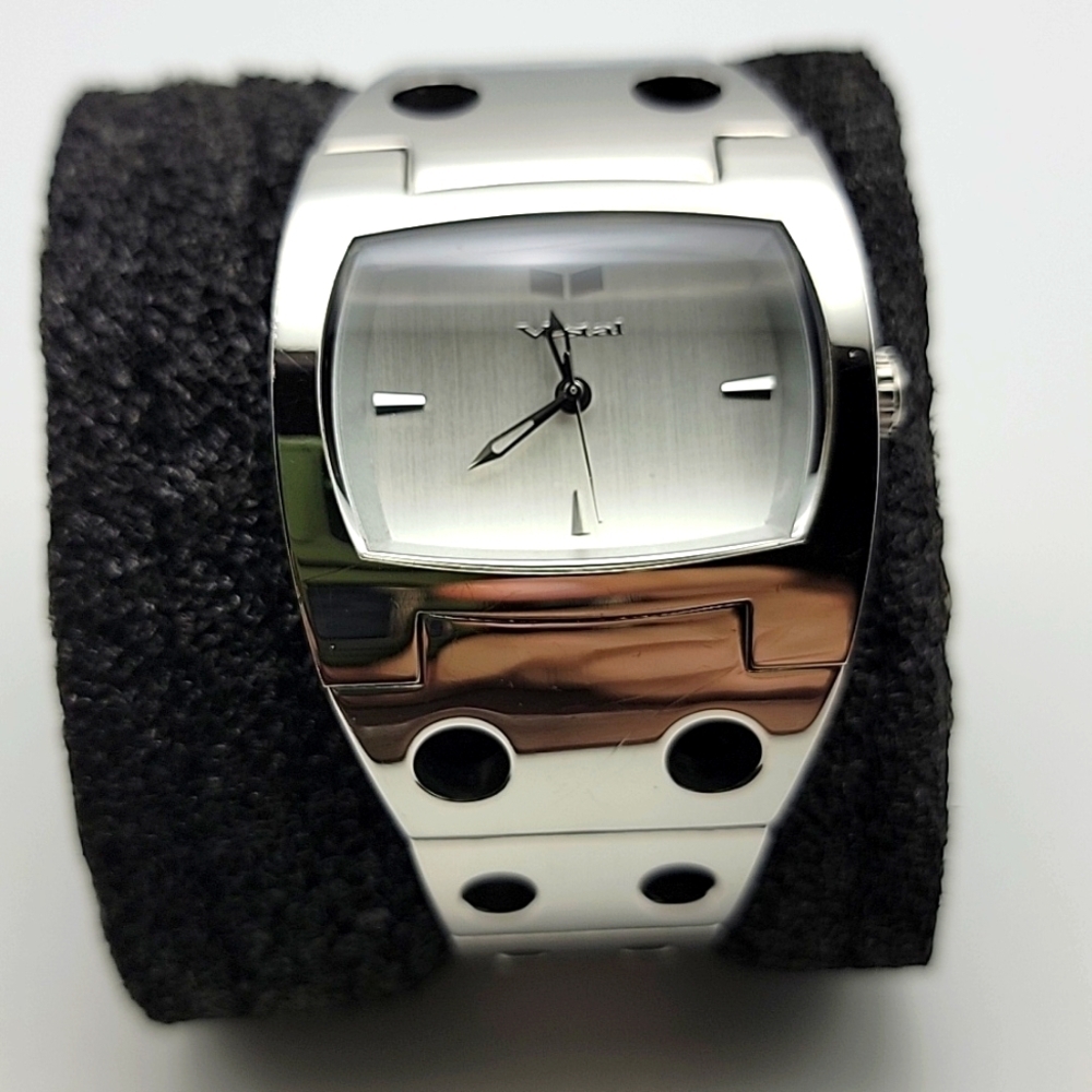 RARE Womens Chrome VESTAL Destroyer Silver Wrist Watch Polished NEW Battery 37mm - Picture 10 of 10